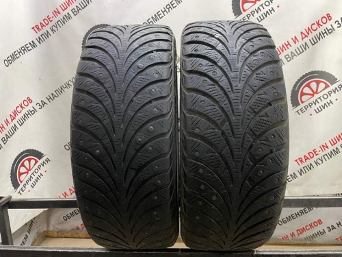 Goodyear UltraGrip Extreme R17 215/55