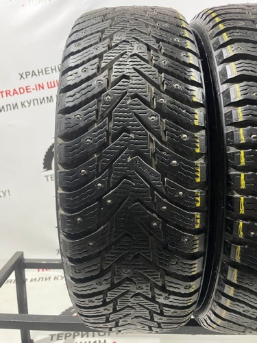 Nokian Tyres Nordman 8 R16 215/70