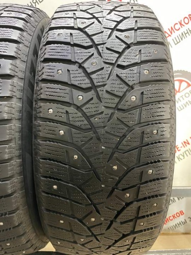 Bridgestone Bizzak Spike-02 R16 215/55