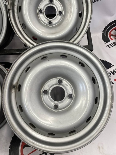 Штампы MAGNETA Renault R15 4х100 ЦО60.1 6J ET50