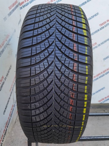 Goodyear Vector 4Season R20 255/45