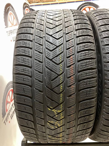 Pirelli Scorpion Winter 295/35/21