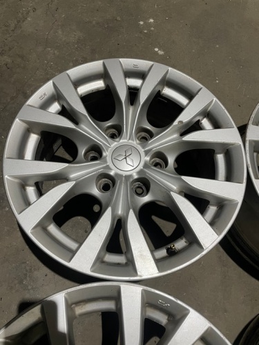 Диски Литые Mitsubishi R17 6х139.7 et38 67.1