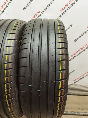 Michelin Pilot Sport 4  255/40 R21