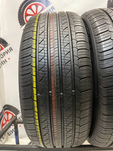 Nexen Npriz AH8 215/50/17