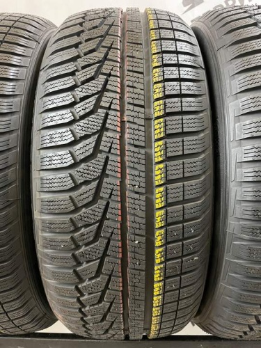 Hankook Winter I*Cept EVO2 R18 225/50