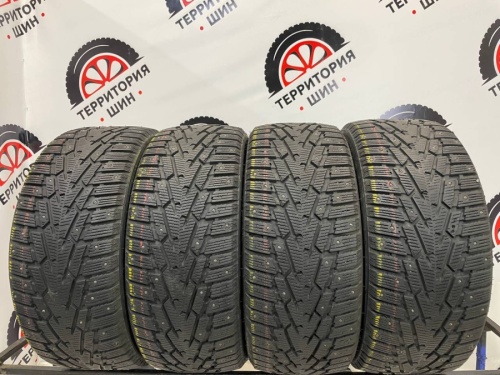 Delmax Ultima Ice R18	235/45