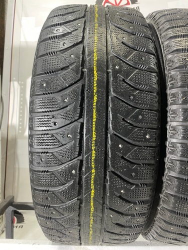 Bridgestone Ice Cruiser 7000 R18 235/55