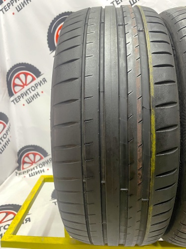 Michelin Pilot Sport 4 R19	225/45