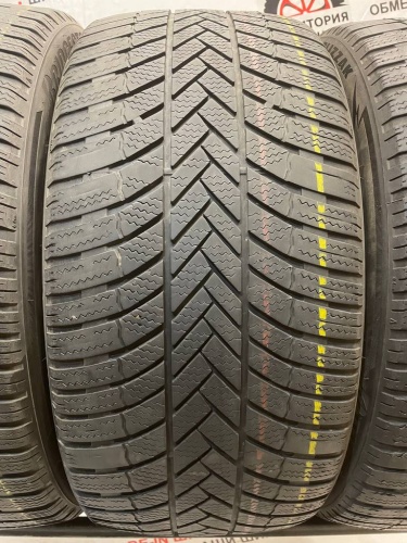 Bridgestone Blizzak LM-005 R19	255/40