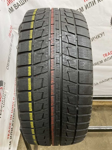 Bridgestone Blizzak Revo2 235/55 R17 99Q