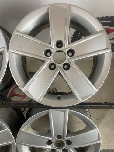 Литые Поло R15 5x100/57,1/ET38/J5