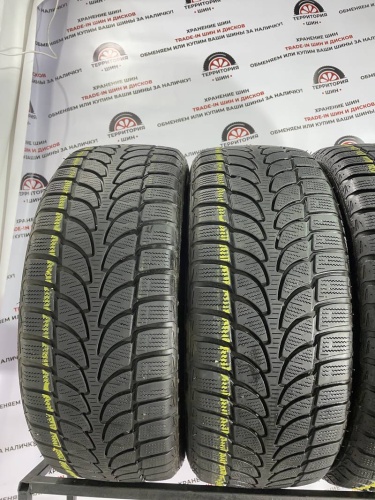 Bridgestone Blizzak LM-80 EVO 235/55 R17