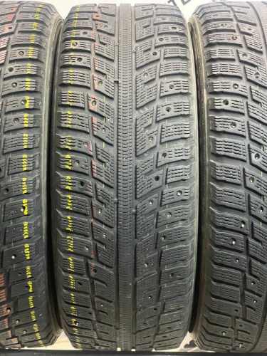 Kumho I*Zen KW22 R17 225/55