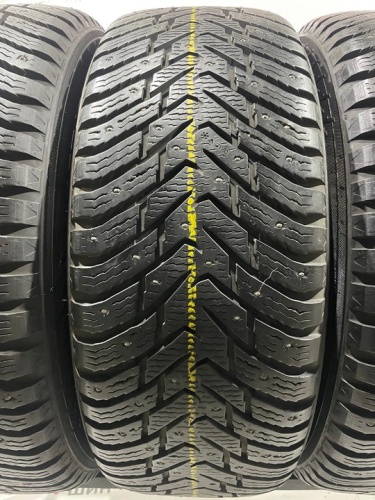 Nokian Tyres Hakkapeliitta 8 SUV R18 265/60