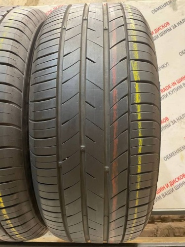 Kumho Ecsta HS52 R16 225/55