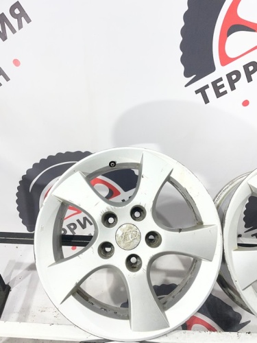 Диски литые Kia оригинал R16 5x114.3 et48 67.1