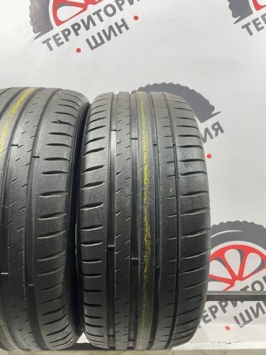 Michelin Pilot Sport 4 R17 245/45