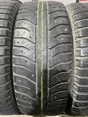 Bridgestone Ice Cruiser 7000 R15 205/65