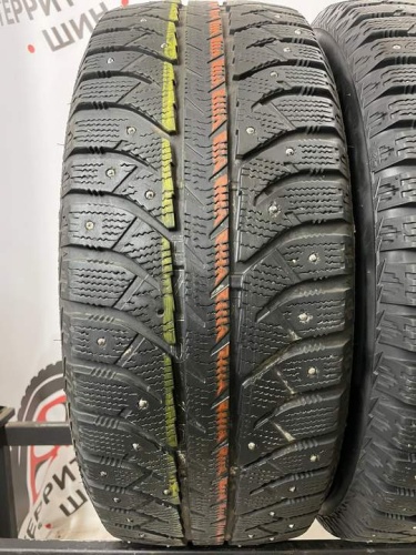 Bridgestone Ice Cruser 7000S R16 215/60