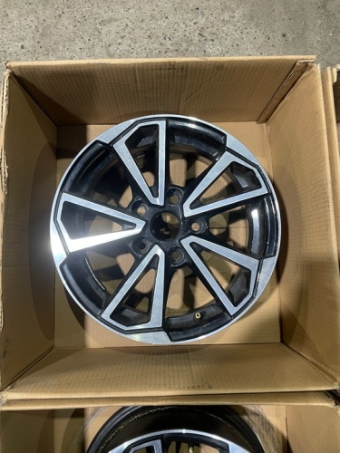 Диски Литые R15 5x114.3 et42 67.1