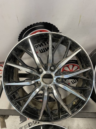 Литые Китай  R17 5x114.3 DIA 67.1 ET48 6.5J