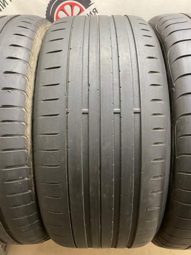 Goodyear F1 assymetric2 R21 285/40