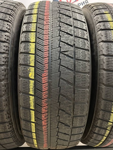Bridgestone Blizzak VRX R16	205/65