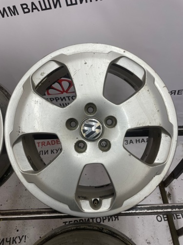 Диски Фольсвафген R17 5*112 ЕТ48 ЦО 6J