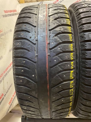 Bridgestone Ice Cruiser 7000 R17	235/55