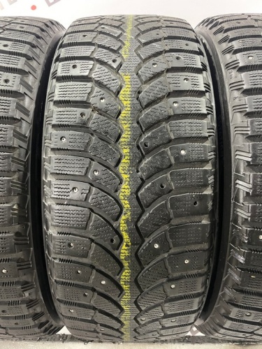Bridgestone Blizzak Spike-01 R16 205/55