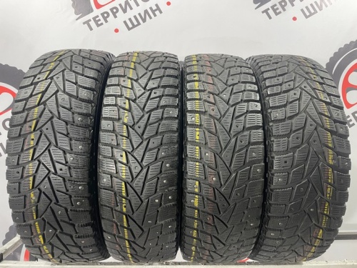 Dunlop Grandtrek Ice 02 R16 215/70
