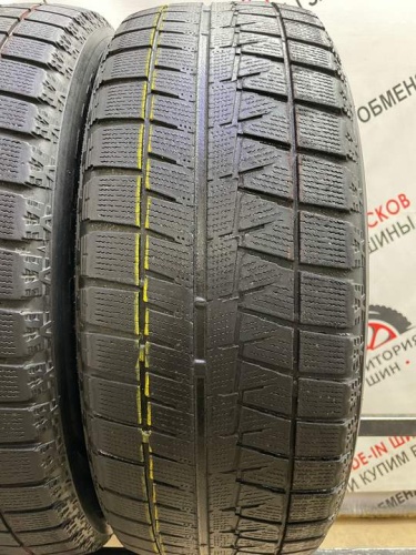 Bridgestone Blizzak Revo GZ R16 215/60.