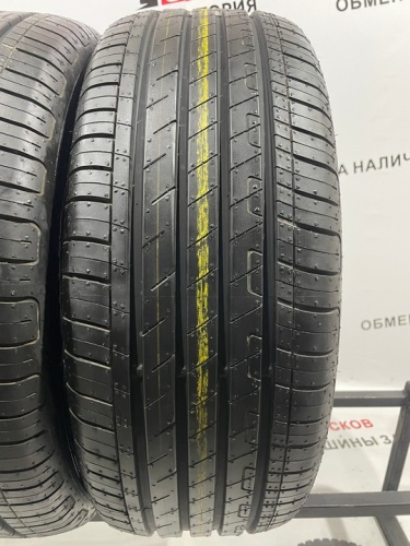 Goodyear EfficientGrip R17 215/55