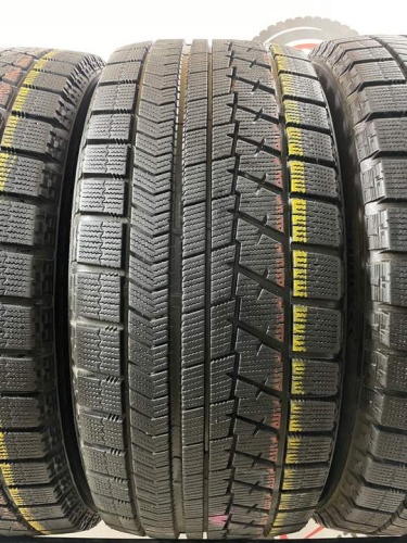 Bridgestone Blizzak RFT R19 245/50