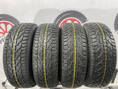 Tigar SUV Ice R17 215/65