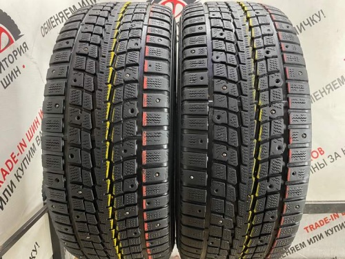 Dunlop SP Winter Ice 01 215/65 102Т R16
