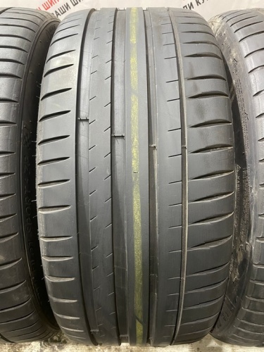 Michelin Pilot Sport 4 R20 245/40