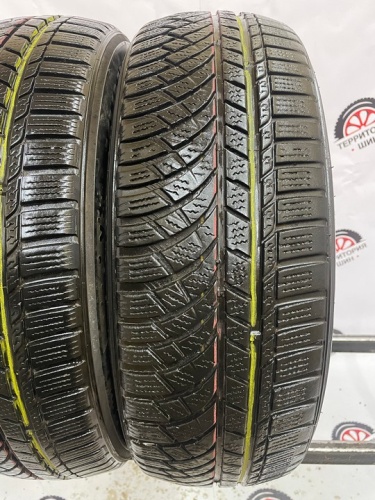 Kumho WinterCraft wp72 R16 205/65 95V
