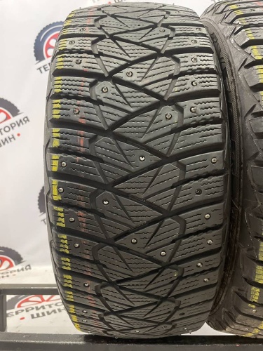 Goodyear Ultragrip 600 215/55 R16