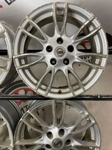 Литье Nissan R17 5х114.3/66.1/ЕТ45/J7