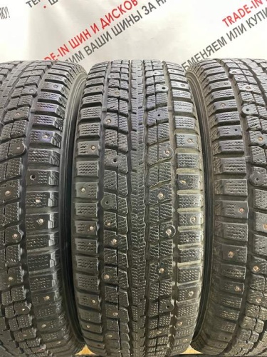 Dunlop ICE01 R16 205/60