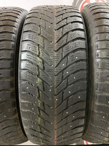 Nokian Hakka 8 R17 235/65