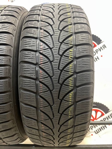 Bridgestone Blizzak LM32 215/55/17