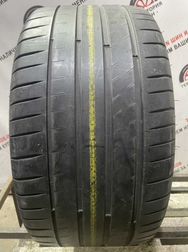 Michelin Pilot Sport 4 R19 275/35