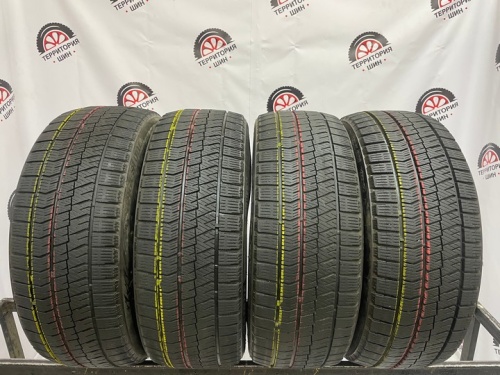 Bridgestone Blizzak VRX2 225/40 R18