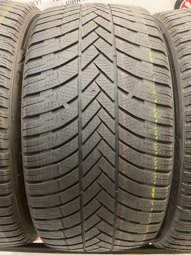 Bridgestone Blizzak LM-005 R19	255/40