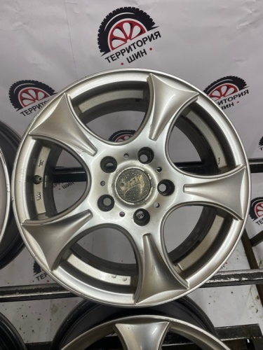 Литые диски  R15 5*114.3 ЦО72.6 ЕТ45 6.5J
