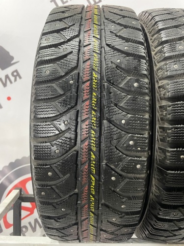 Bridgestone Ice Cruiser 7000 R15 205/65