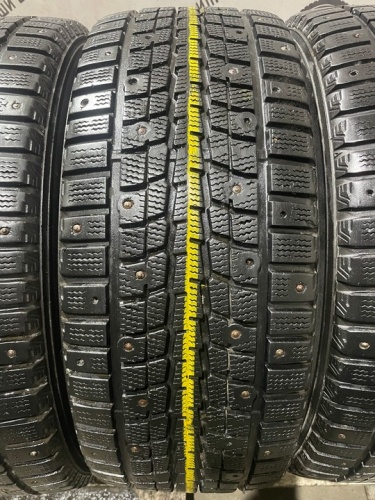 Dunlop SP Winter Ice 01 R16 205/55